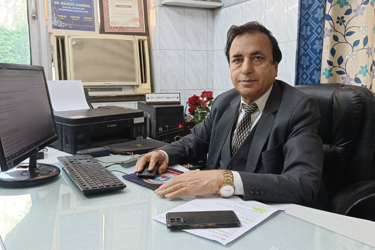 Dr Mahesh Agarwal
